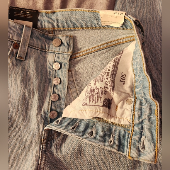 Levi's Women's 501 Original Cropped Jeans - Denim Blue - Picture 8 of 10